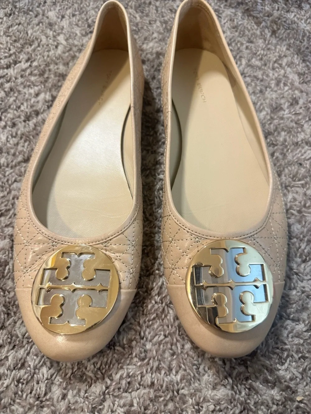 Tory Burch Beige Quilted Leather Logo Ballet Flats with Gold  & Silver Emblem/ 9